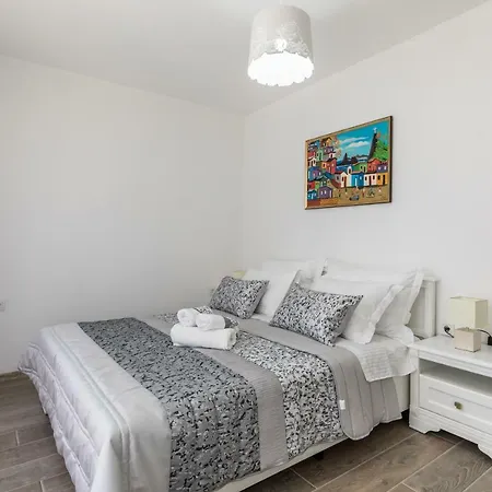 Apartment Apartman Lipa Split